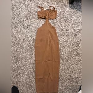 Miss Lola key hole dress